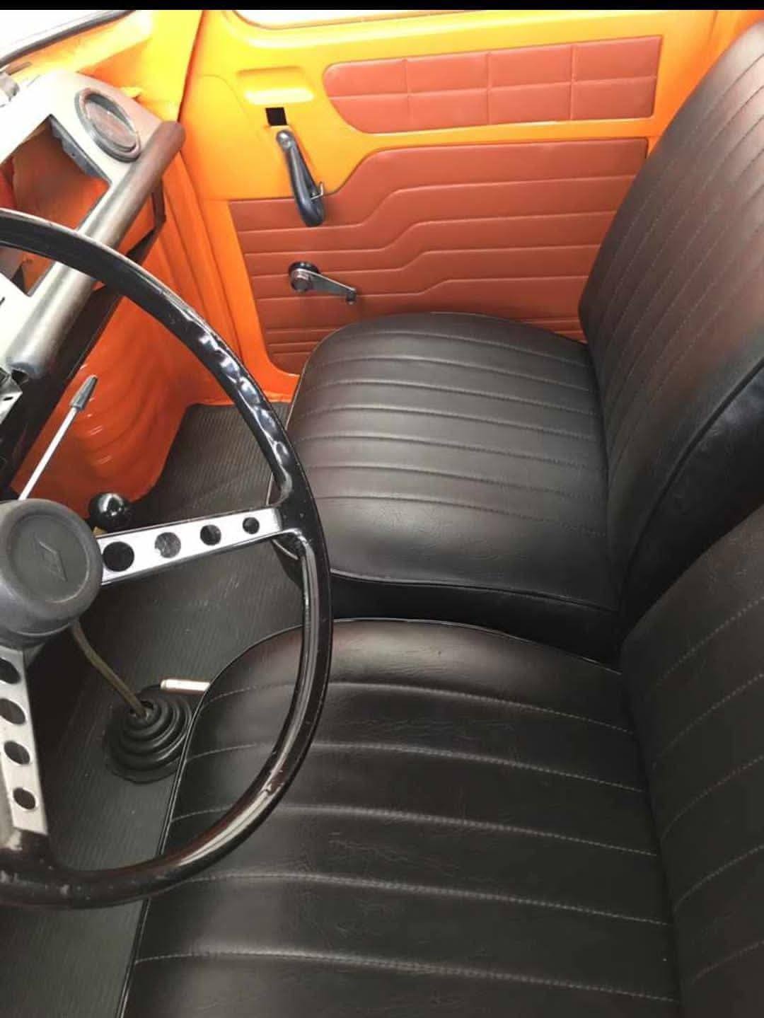 Panel de auto clásico restaurado - Proyecto 7